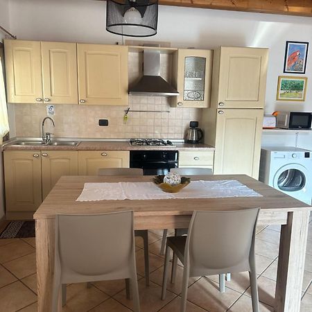 Ely Hause Apartment Calmasino Екстериор снимка