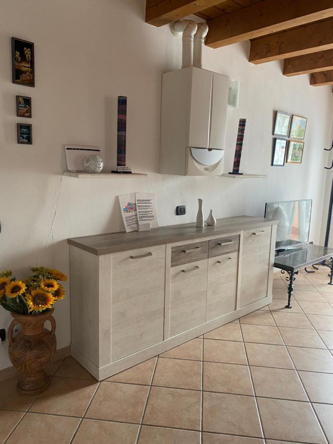 Ely Hause Apartment Calmasino Екстериор снимка