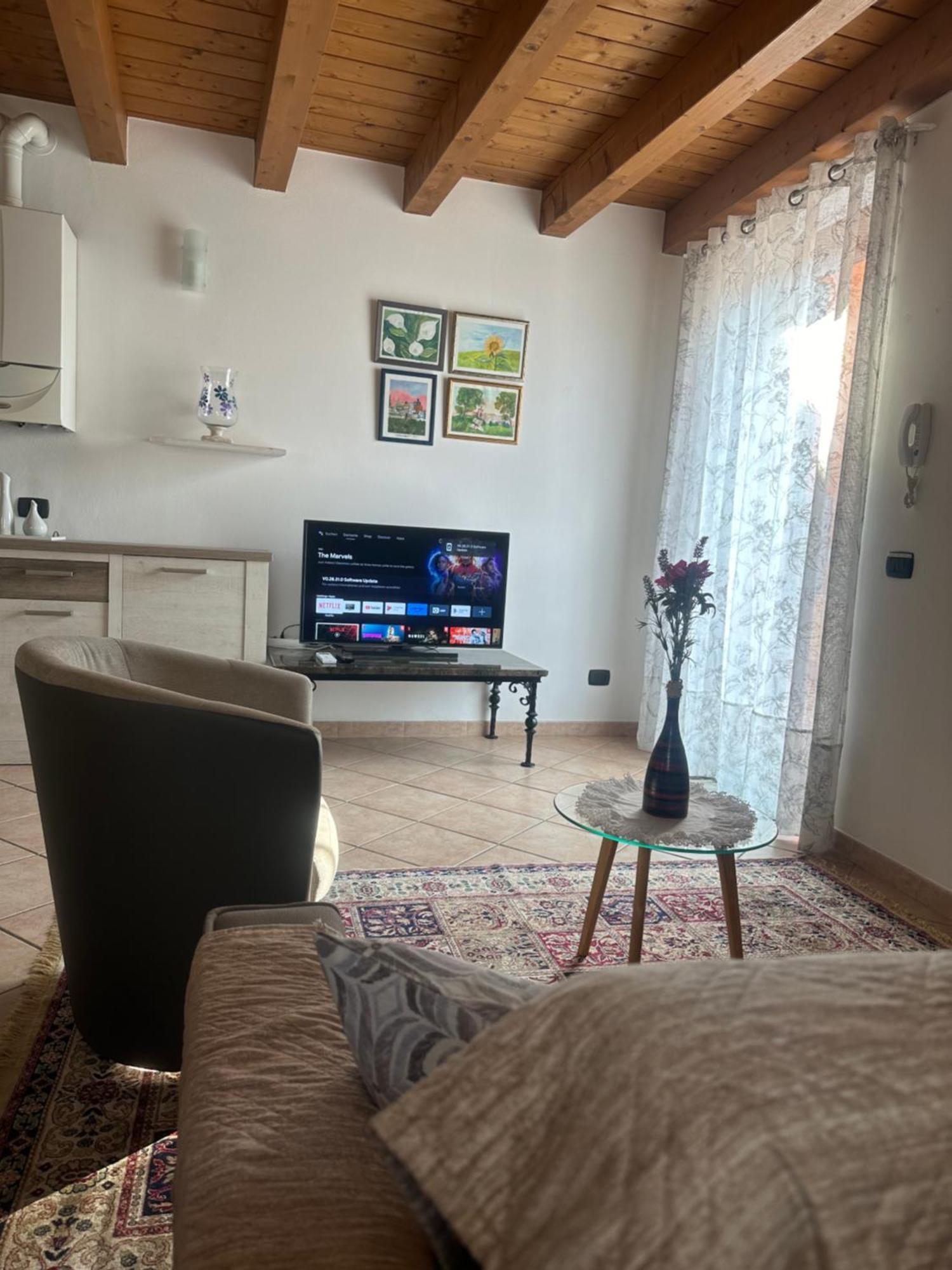 Ely Hause Apartment Calmasino Екстериор снимка